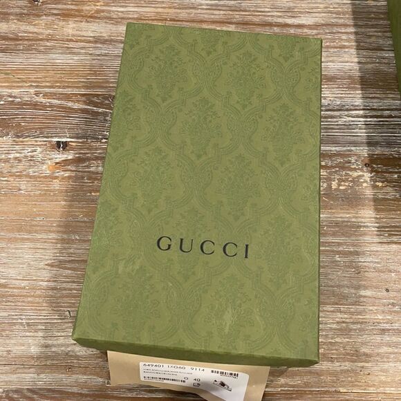 Gucci
x Disney Donald Duck Ace sneakers AUTHENTIC - Picture 6 of 8